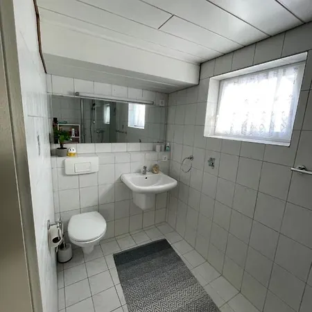 Schoene Ferienwohnung In Ruhiger Lage شقة